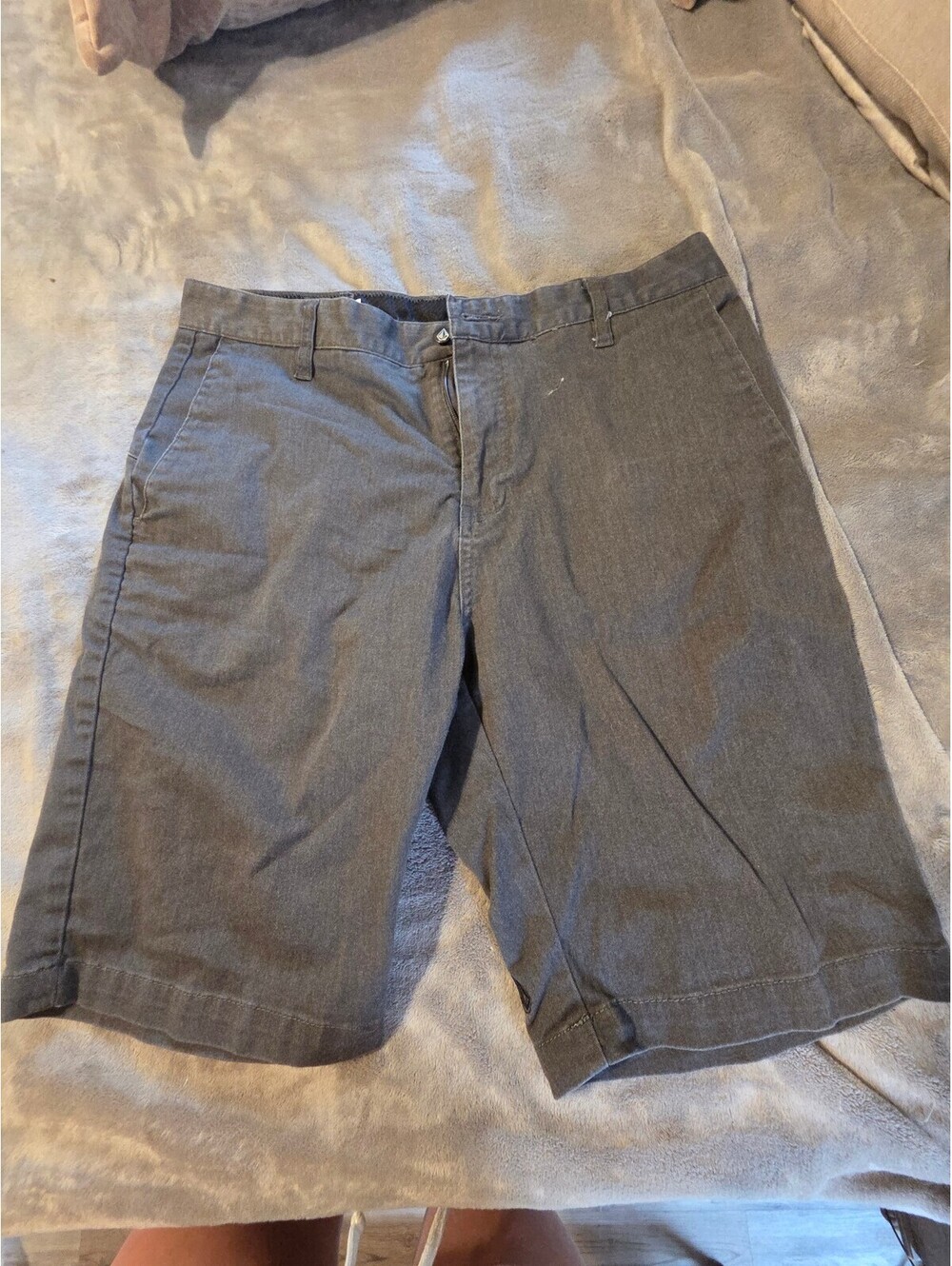 Volcom Men's Gray Chino Shorts Size 36